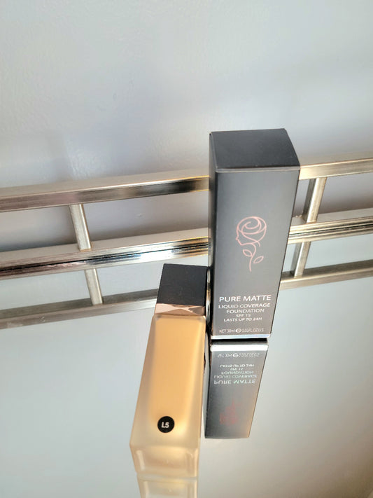 MOISTURIZING LIQUID FOUNDATION